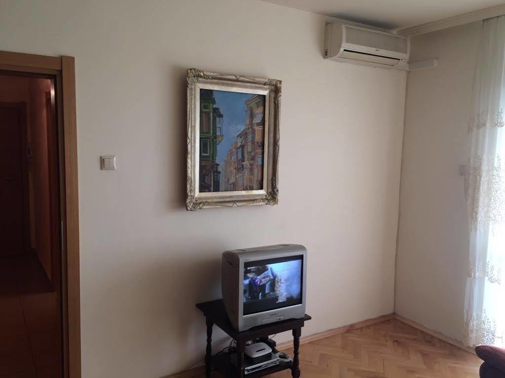 Apartment Marasha Plovdiv Bagian luar foto